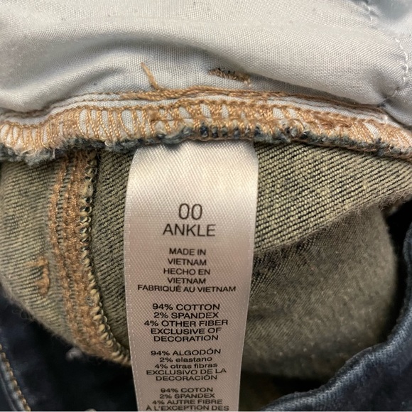 Chico Perfect Stretch Girlfriend Slim Leg Ankle Jeans.  Size XS/ 2 - Picture 7 of 7